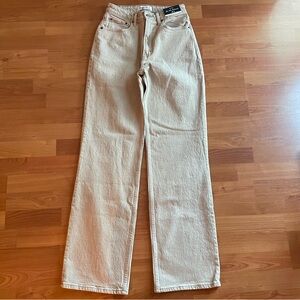 Abercrombie Curve Love High Rise 90s Relaxed Jean